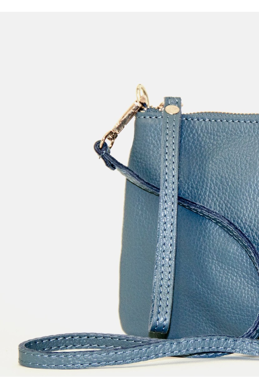 CARTERA DE MANO AZUL